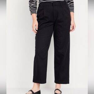 NWT- Old Navy - 18. Boyfriend Fit